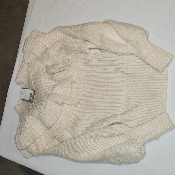 H&M Woman Sweater - Picture 1 of 6